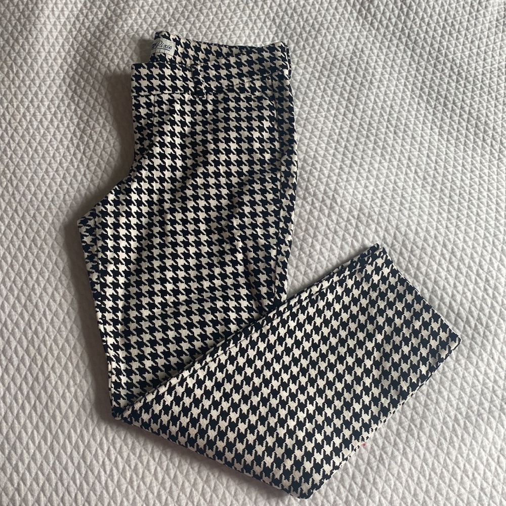 Old Navy Houndstooth Pixie Pant